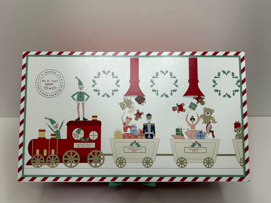 PREMIUM NORTH POLE WOODEN GIFT BOX RRP £19.99